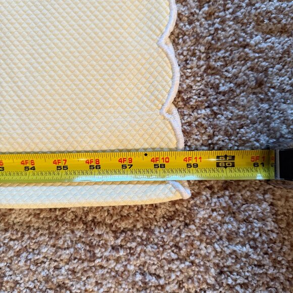 Matouk Savannah Gardens Tablecloth - 58"x136" - Butter Yellow - Picture 3 of 4